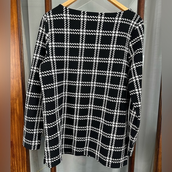 Talbots Top Large Black White Plaid Windowpane Ponte Knit Long Sleeve Side Slits - Picture 2 of 7